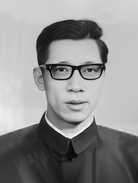 第一届、第二届、第三届秘书长、第四届理事长、第九届荣誉理事长张根福
