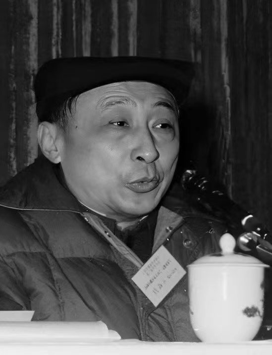 第一届、第二届、第三届荣誉理事长张鼎承